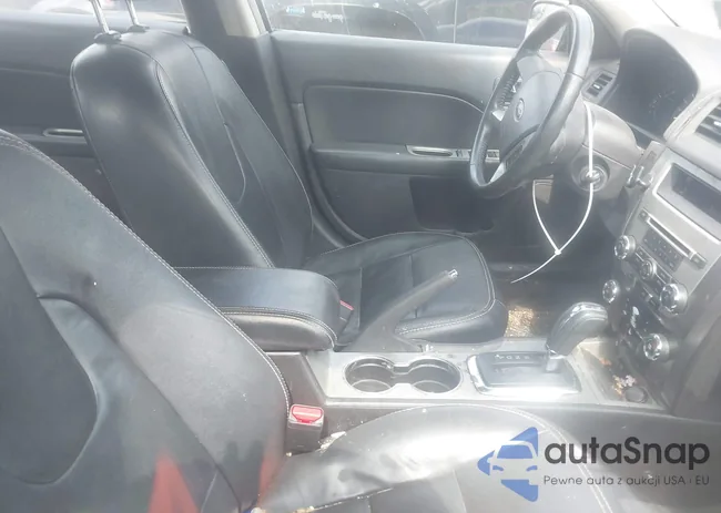 3FAHP0JA3CR185578: 42604564