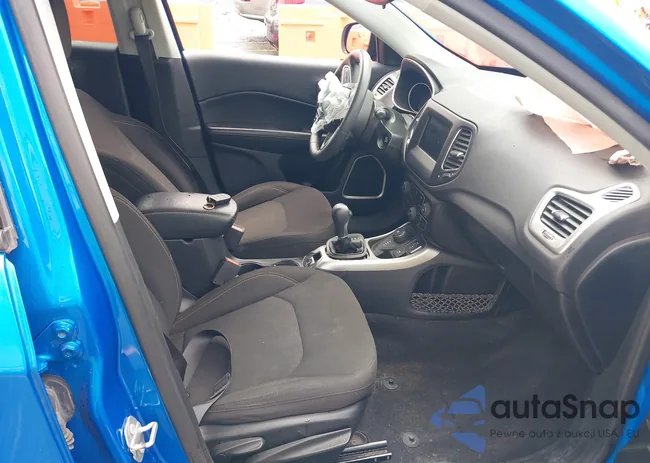 3C4NJDAB9LT242772: 42604623