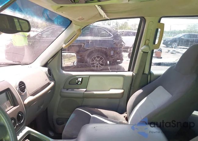 1FMRU15W24LB28822: 42604645