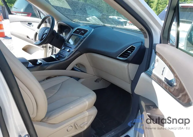 2LMPJ8LP9HBL38669: 42605518