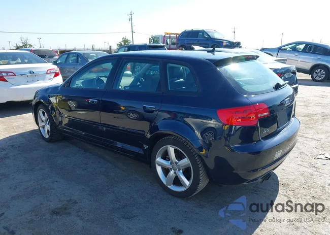 WAUMFAFM1DA027768: 42605522