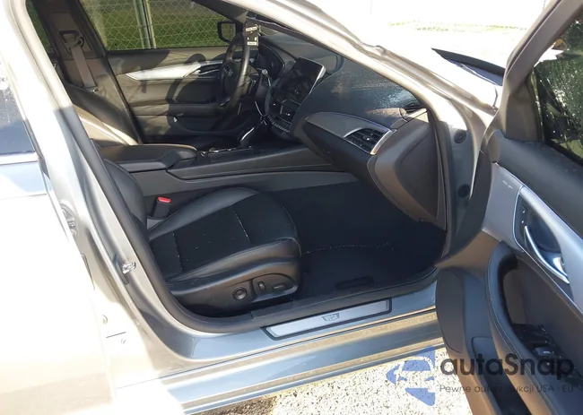 1G6DW5RK8P0137606: 42605633