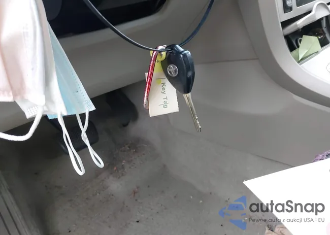 2T1BU4EE1DC076475: 42605736