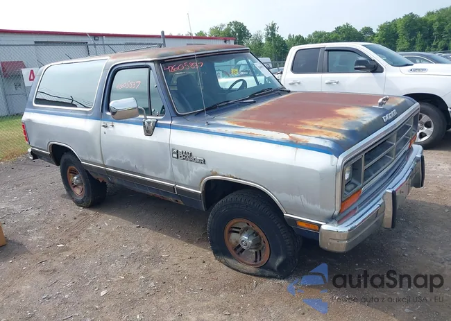 3B4GM17Y9LM043030: 42605837