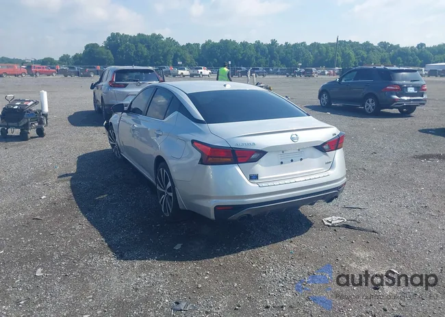 1N4BL4CW9KC237584: 42606018