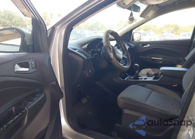 1FMCU0GD9HUE70182: 42606713