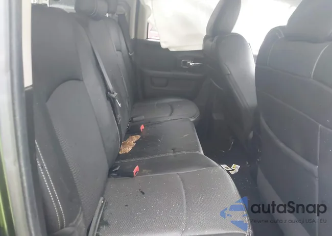 1C6RR7JT8ES276301: 42606846