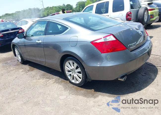 1HGCS228X9A008086: 42606853