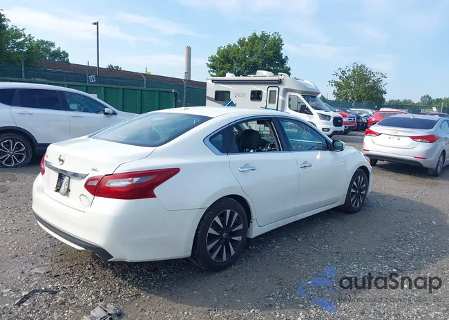 1N4AL3AP7JC188532: 42606265