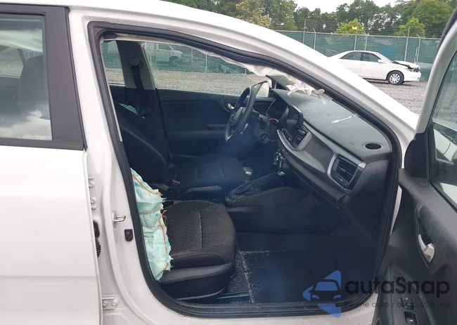 3KPA24AD8PE622287: 42606374