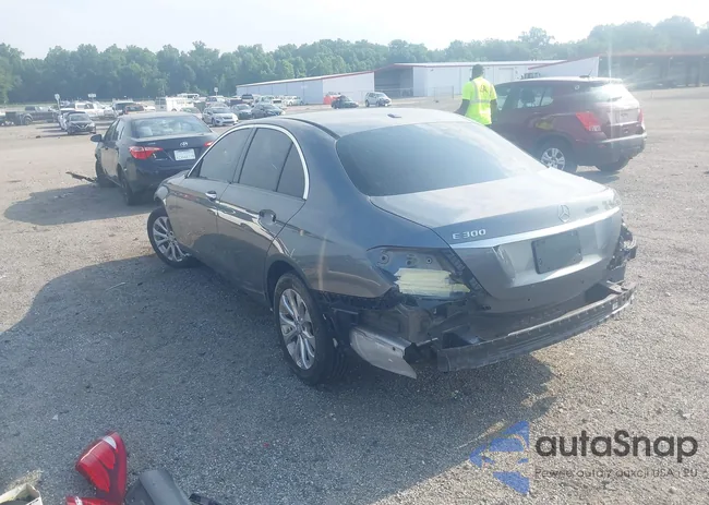 WDDZF4KB1HA155499: 42606420