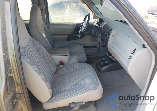 1FTYR14V7XPB25129: 42607632