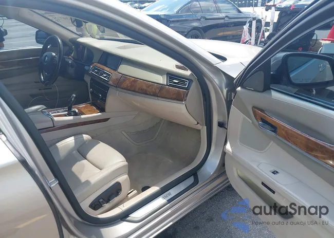 WBAYB6C58ED224881: 42607725