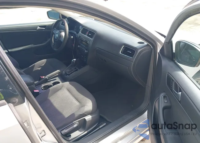 3VW2K7AJ0EM293919: 42607936