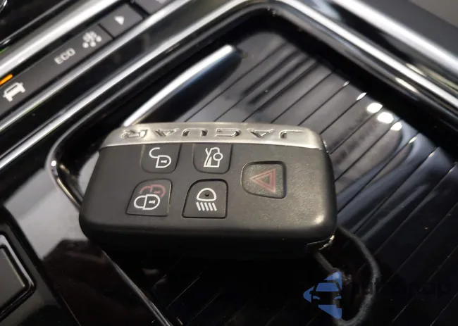 SAJBJ4BV5HCY30734: 42608011