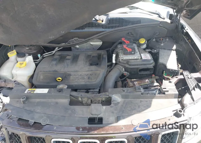 1C4NJCBB0ED880927: 42607281