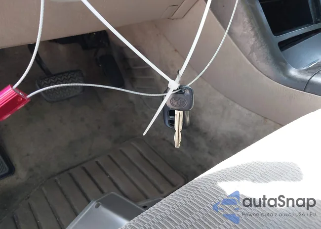 4T1BE32K26U117635: 42608585