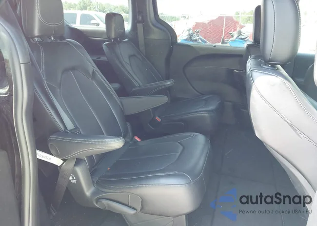 2C4RC1BG5SR505989: 42608866