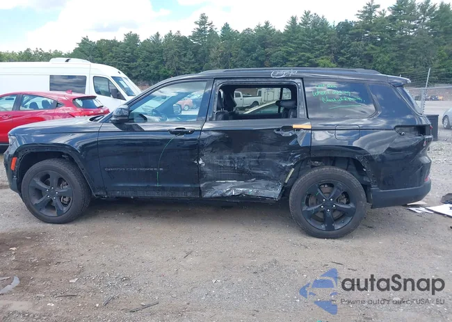 1C4RJKAG2M8151070: 42608915