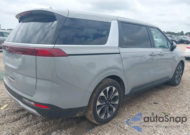 KNDNC5H33R6367008: 42608032