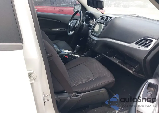 3C4PDCBB7DT661522: 42608156