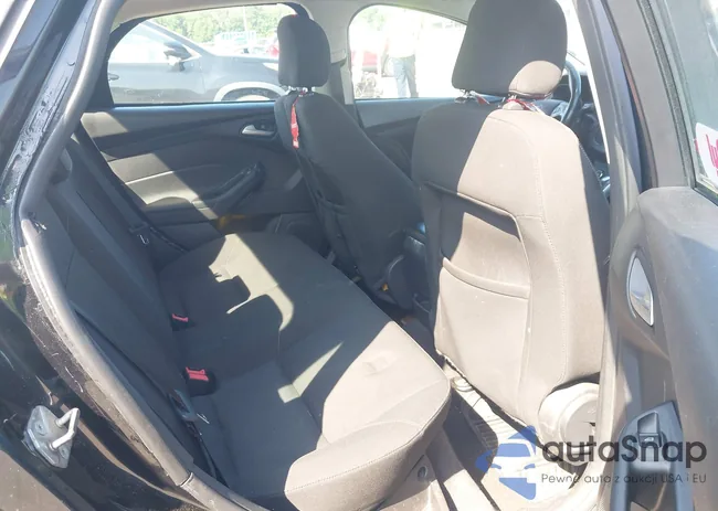 1FADP3F23FL258730: 42608180