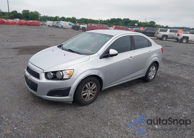 1G1JC5SB3D4136864: 42608192