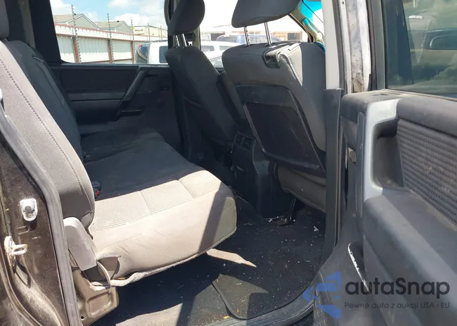 1N6BA0ED9CN305762: 42610605