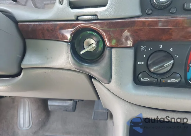 2G1WH55K619337122: 42610687