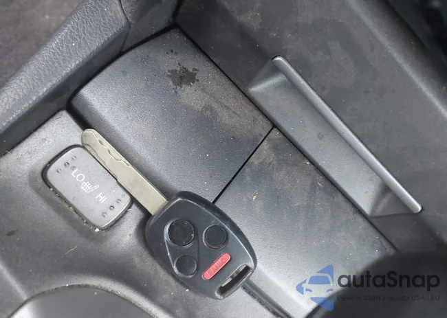 1HGCS22858A006907: 42610779