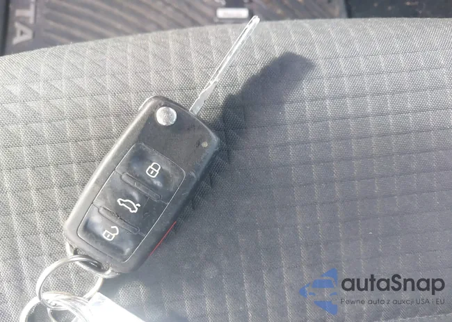 3VW2K7AJ4FM327068: 42610853