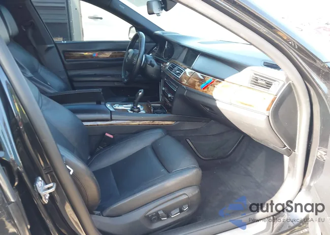 WBAYE8C50ED135826: 42610145