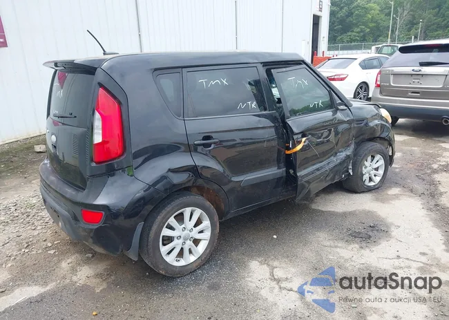 KNDJT2A63D7753111: 42610170