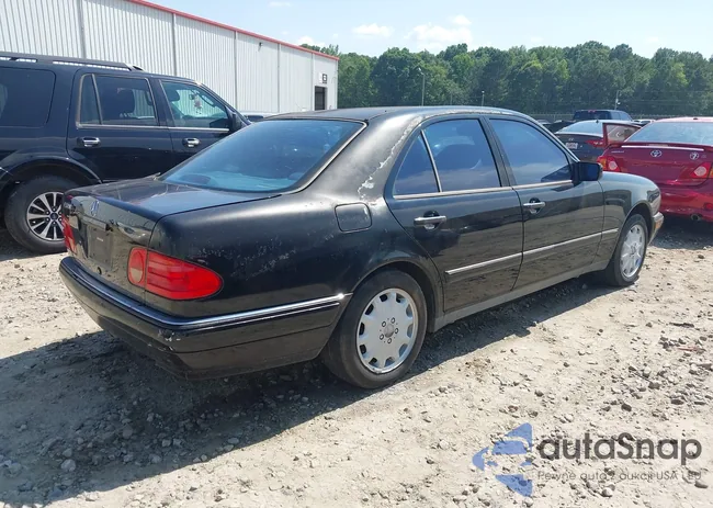 WDBJF65H9XA765795: 42610202