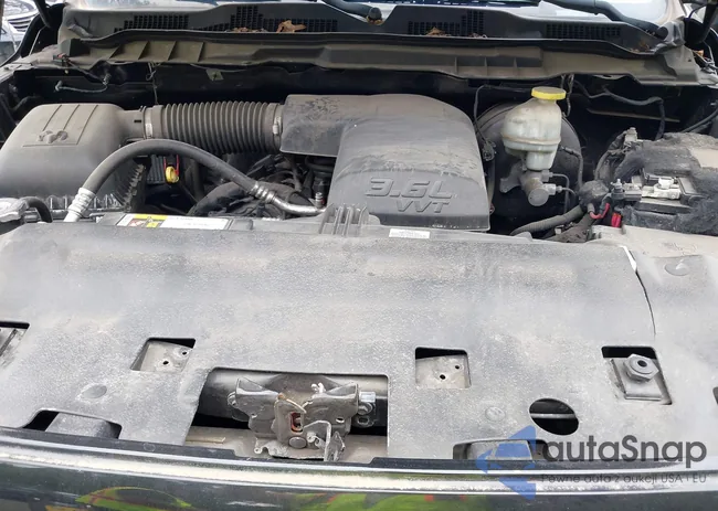 1C6RR7FG3JS173051: 42610328