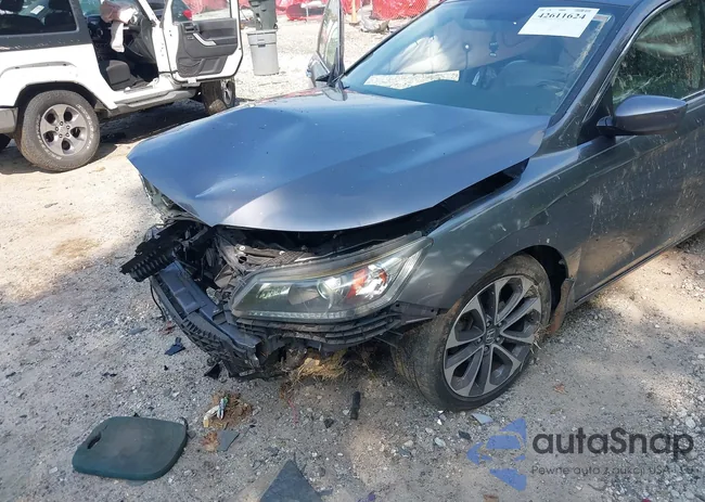 1HGCR2F54FA036537: 42611624