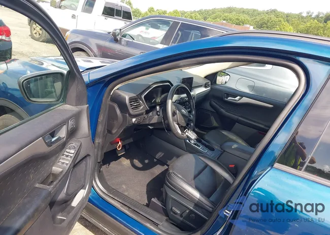 1FMCU9H92LUC05448: 42611658