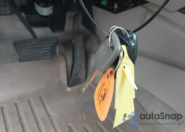 2HGFA1F52AH536592: 42611668