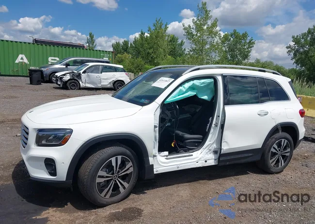 W1N4M4HB0SW387323: 42611837