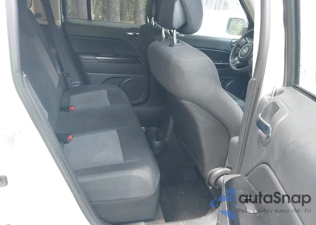 1C4NJRBB7CD671801: 42611891