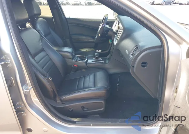 2C3CDXJG4DH735351: 42611149