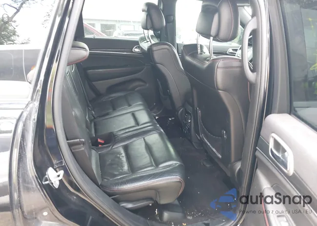 1C4RJFLT8JC130461: 42612479