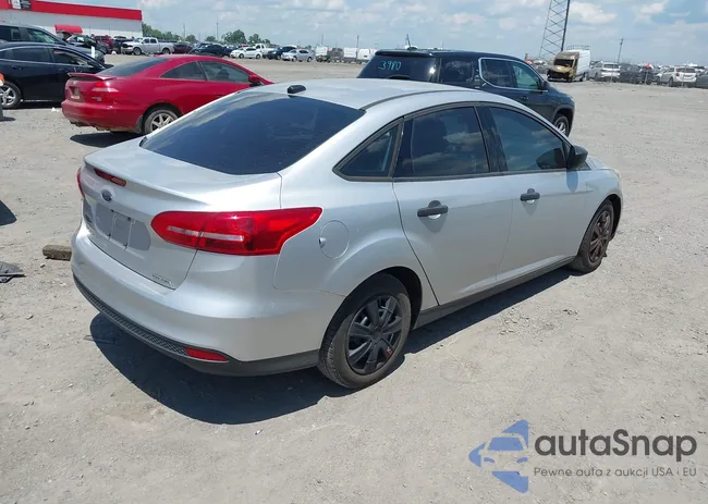 1FADP3E27GL266221: 42612697