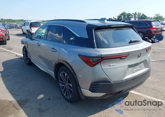 4W5KHNRL3RZ502833: 42612776