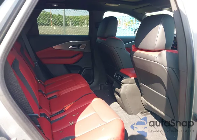 4W5KHNRL3RZ502833: 42612776