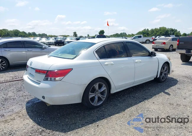 1HGCP2F64BA136596: 42612056