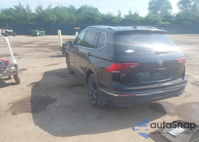 3VV2B7AX0NM142975: 42613423