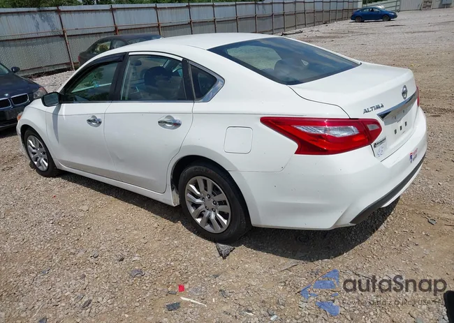 1N4AL3AP8GC213575: 42613440