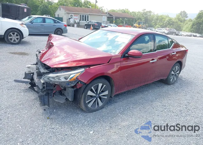 1N4BL4DW6KC186110: 42613568