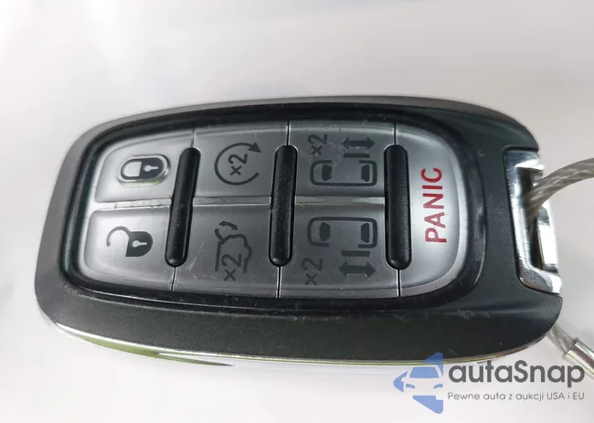 2C4RC1GG9PR623690: 42613573